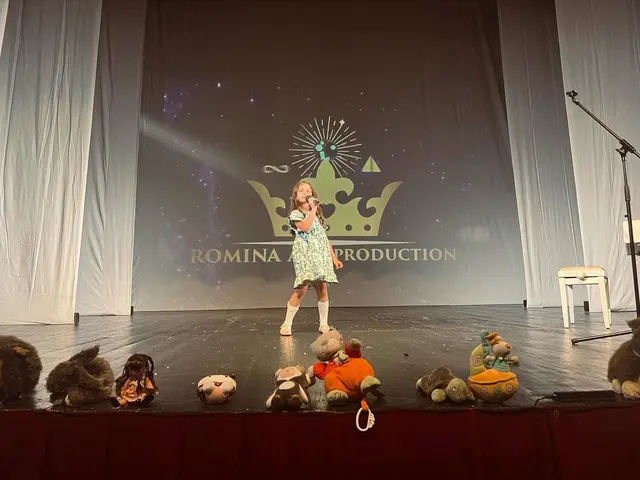 Recital pe scena Romina Production — fotografia 3