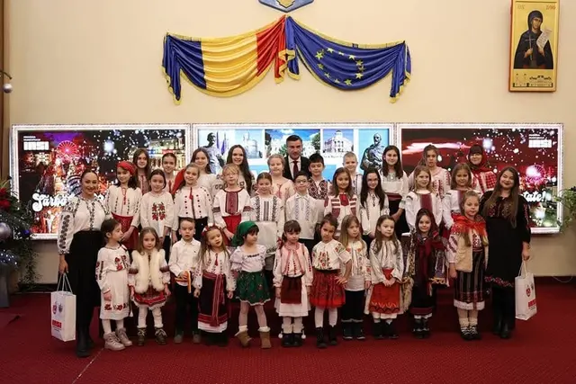 Colinde la Primăria Municipiului Iași — fotografia 4